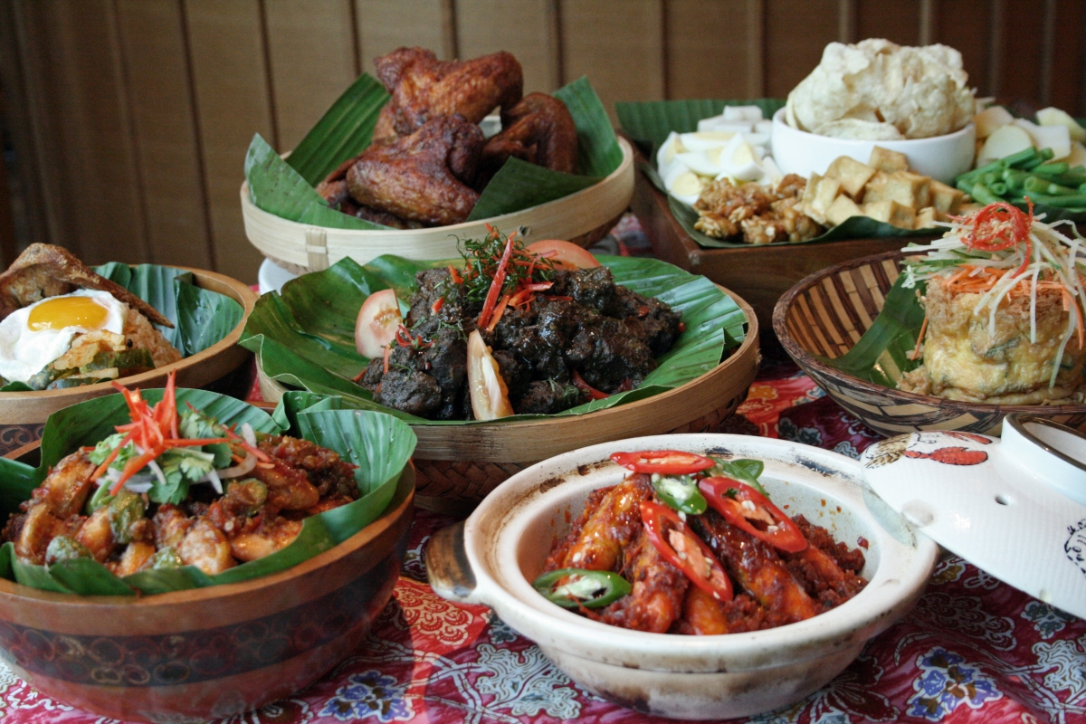 Indonesian Cuisine Paradise at Feast @ East Buffet Restaurant  CheesusKrust!